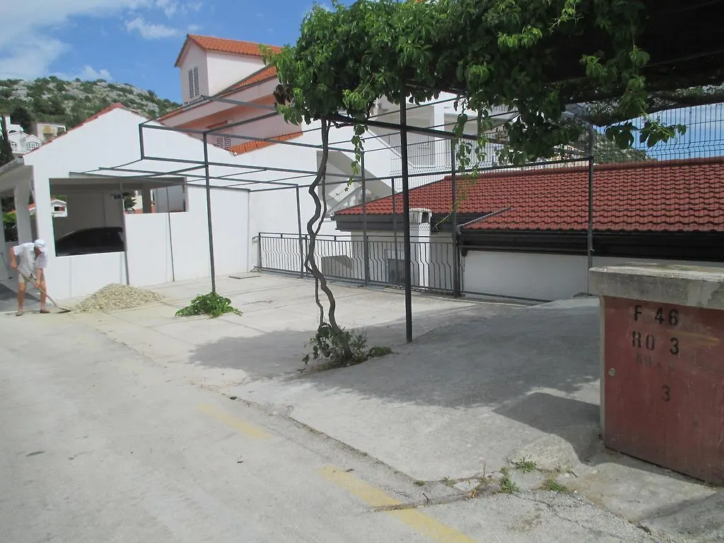 Διαμέρισμα Apartmani Derdic Drage Pakostane